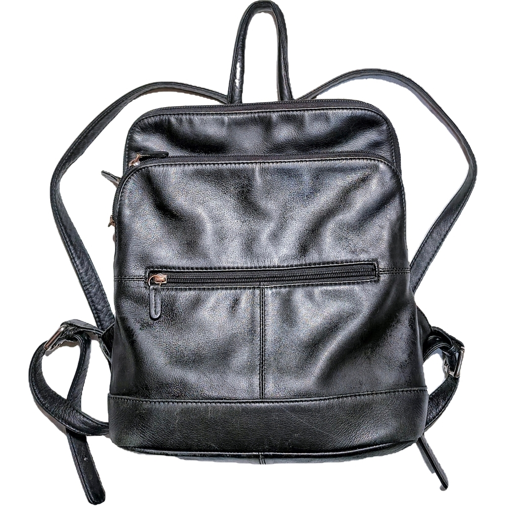 iLi New York Leather Backpack